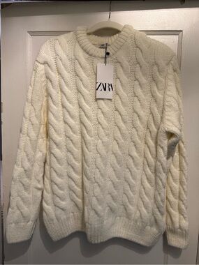 ZARA Off-White Cable Knit Crewneck Sweater